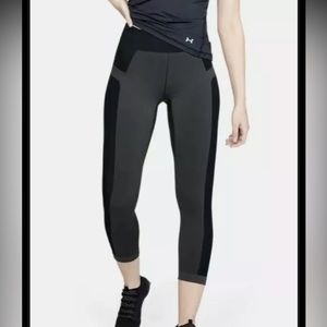 Black Under Armour Vanish Seamless Crop compression leggings pants size small